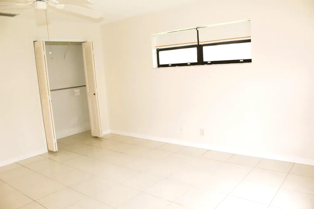 4450 Nutmeg Tree Lane Boynton Beach FL 33436