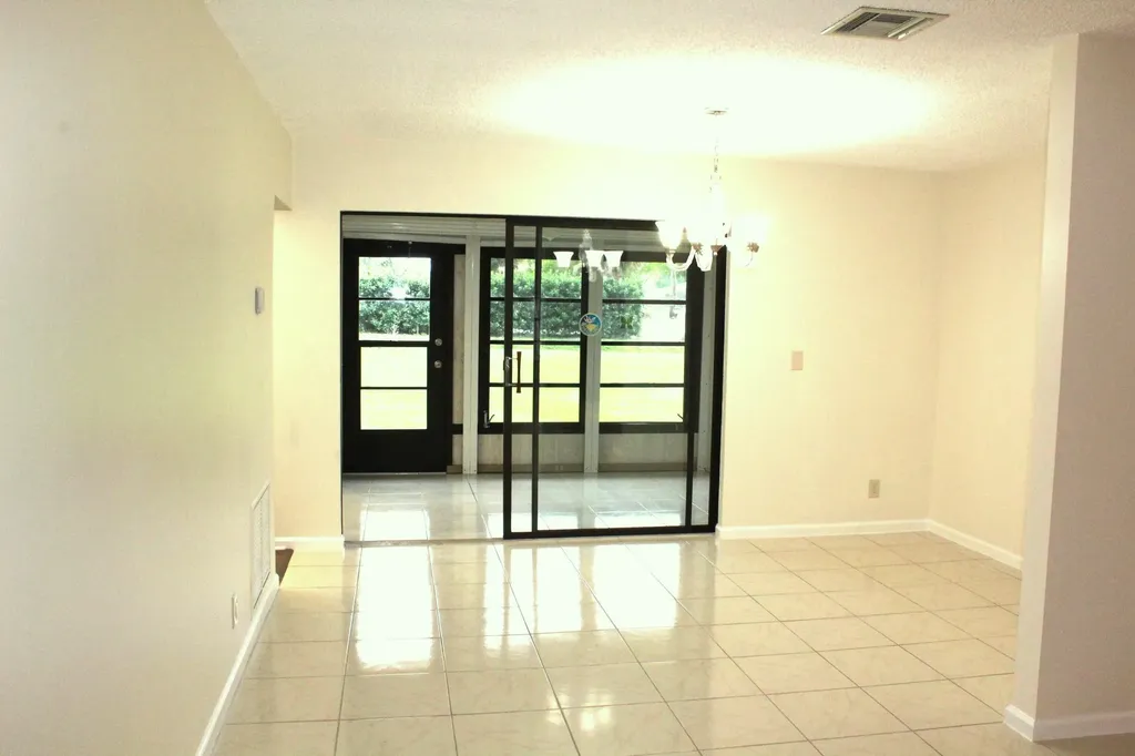 4450 Nutmeg Tree Lane Boynton Beach FL 33436