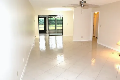 4450 Nutmeg Tree Lane Boynton Beach FL 33436