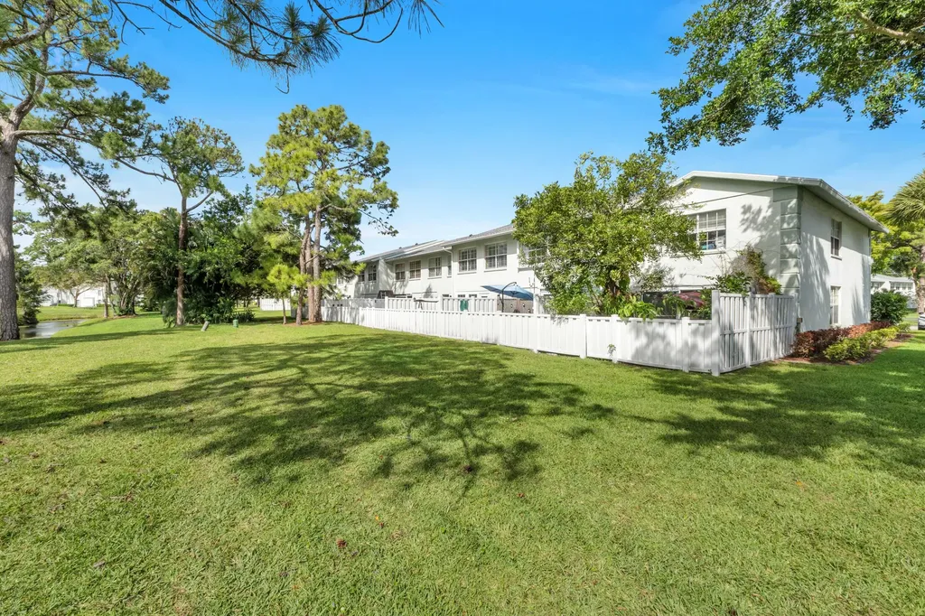 3714 Savoy Lane West Palm Beach FL 33417
