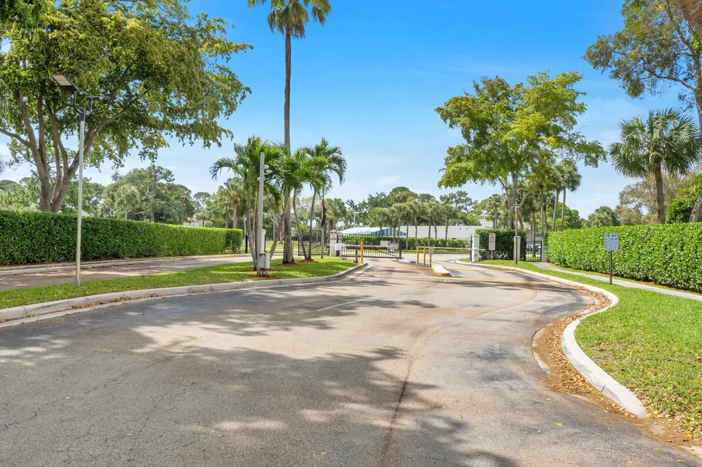 3714 Savoy Lane West Palm Beach FL 33417