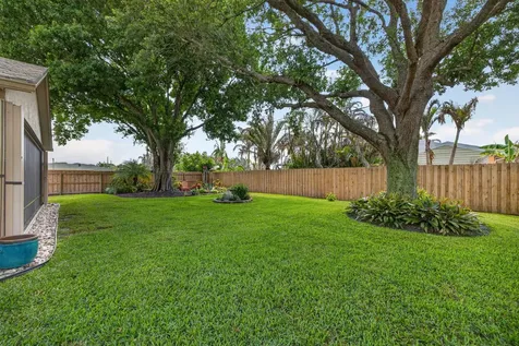 6771 NW Abigail Avenue Port St Lucie FL 34983