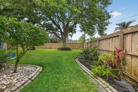 6771 NW Abigail Avenue Port St Lucie FL 34983
