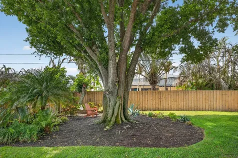 6771 NW Abigail Avenue Port St Lucie FL 34983