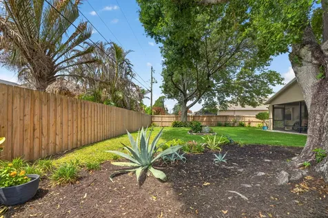 6771 NW Abigail Avenue Port St Lucie FL 34983