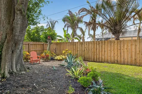 6771 NW Abigail Avenue Port St Lucie FL 34983