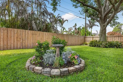 6771 NW Abigail Avenue Port St Lucie FL 34983