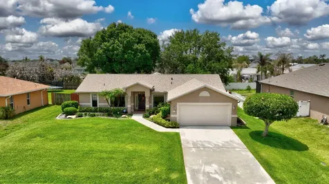 6771 NW Abigail Avenue Port St Lucie FL 34983