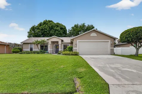 6771 NW Abigail Avenue Port St Lucie FL 34983