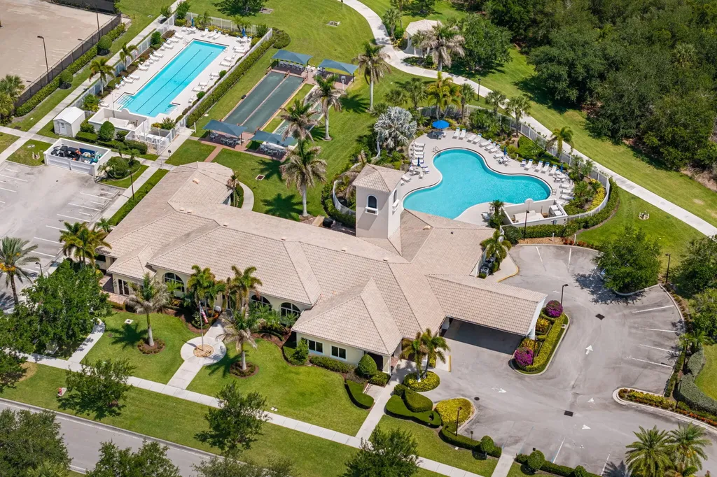 10695 SW Hartwick Drive Port St Lucie FL 34987