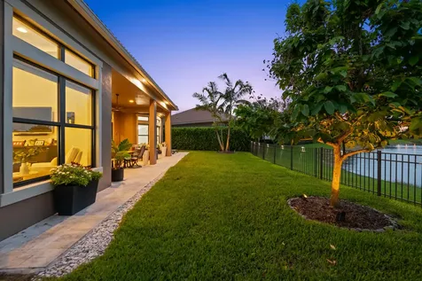 12110 Bastille Circle E Parkland FL 33076
