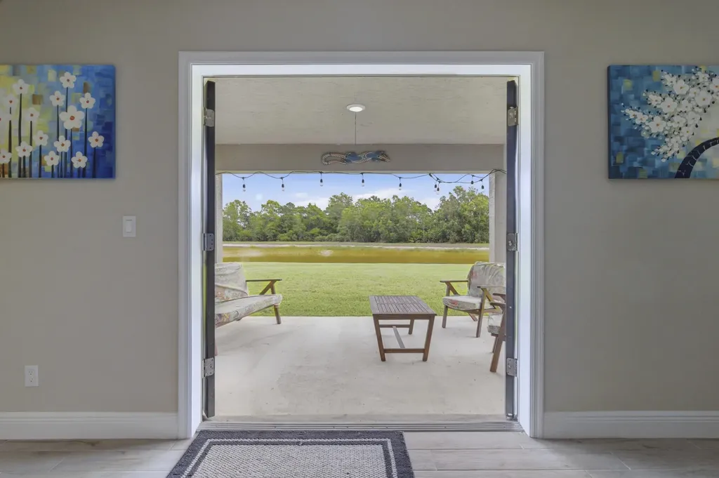 375 SW Vista Lake Drive Port St Lucie FL 34953