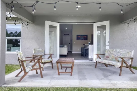 375 SW Vista Lake Drive Port St Lucie FL 34953
