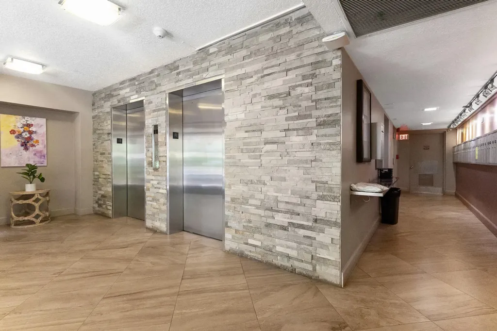 804 Cypress Grove Lane Pompano Beach FL 33069