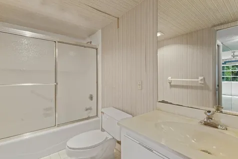 804 Cypress Grove Lane Pompano Beach FL 33069