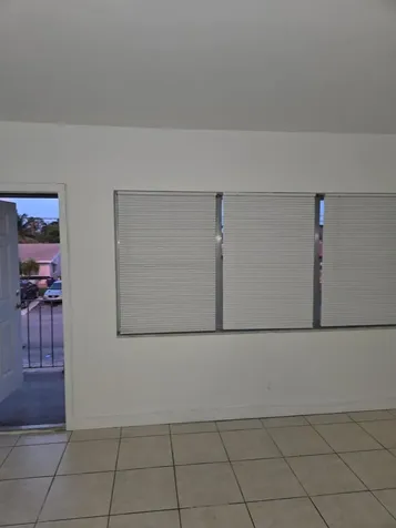 230 SW 11th Avenue Hallandale Beach FL 33009