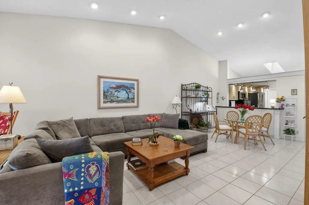 10039 Andrea Lane Boynton Beach FL 33437