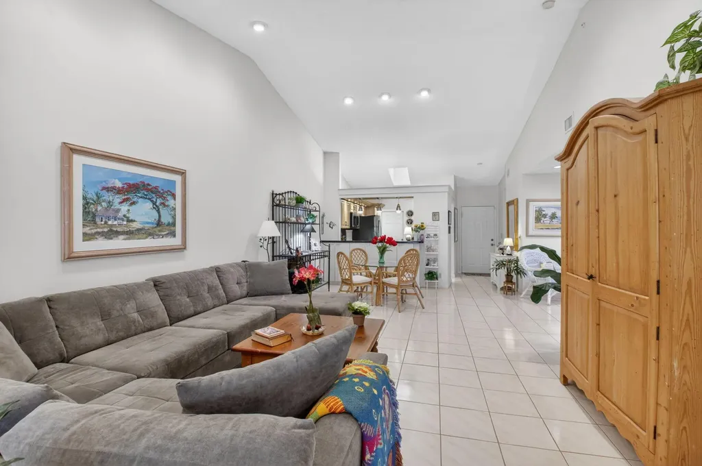 10039 Andrea Lane Boynton Beach FL 33437