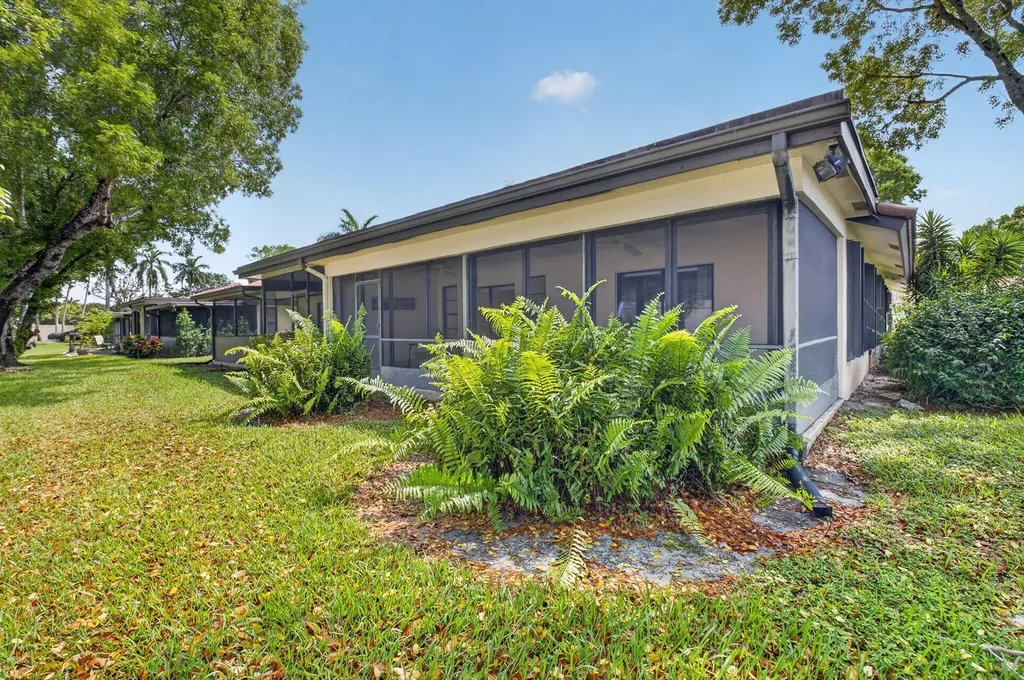 10039 Andrea Lane Boynton Beach FL 33437