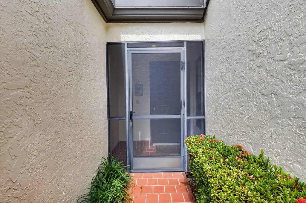 10039 Andrea Lane Boynton Beach FL 33437