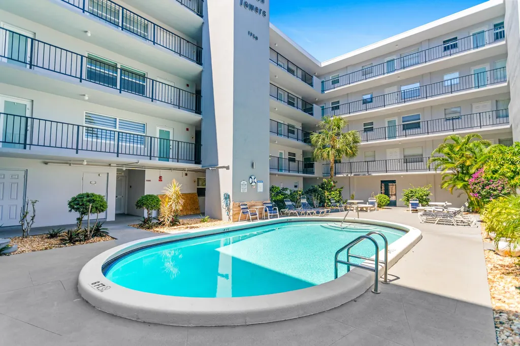 1750 Jefferson Street Hollywood FL 33020