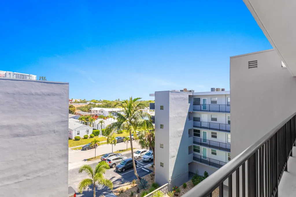 1750 Jefferson Street Hollywood FL 33020