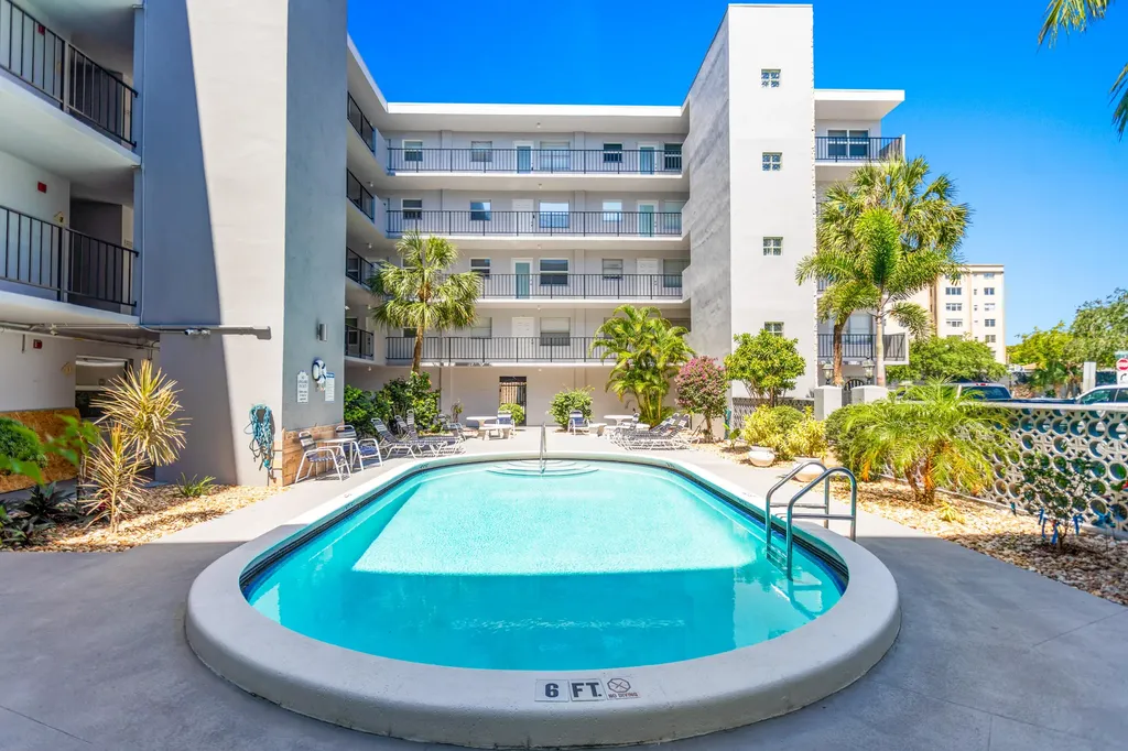 1750 Jefferson Street Hollywood FL 33020