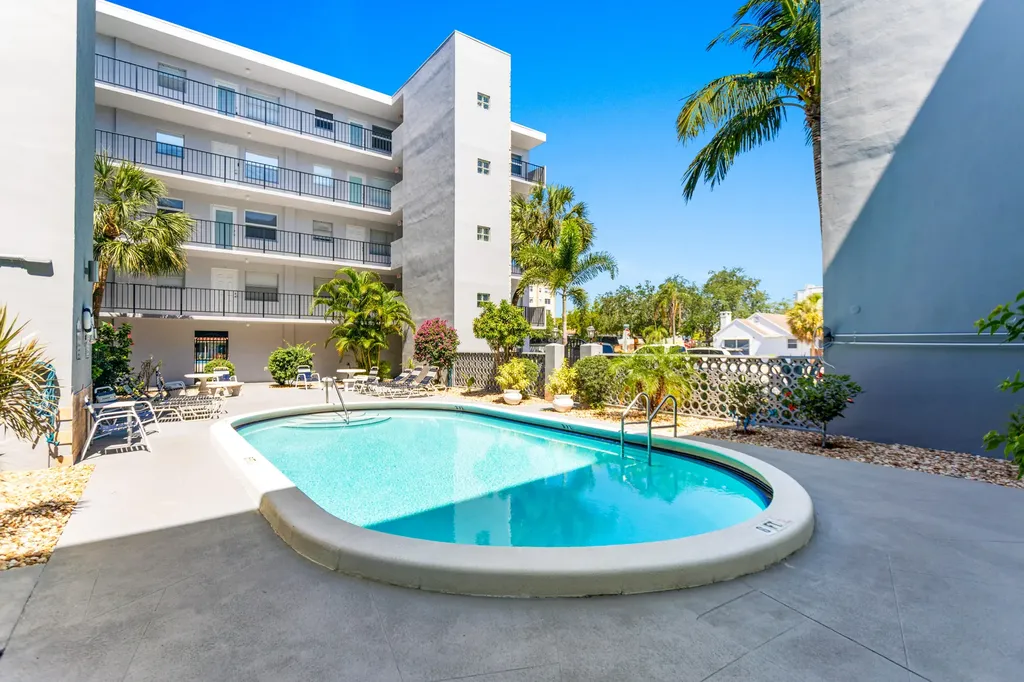 1750 Jefferson Street Hollywood FL 33020