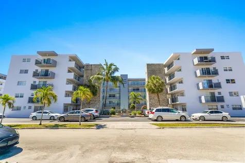 1750 Jefferson Street Hollywood FL 33020