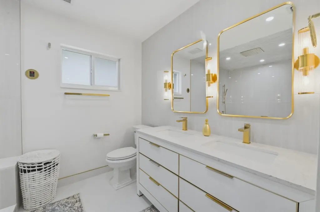 511 SE 9th Avenue Pompano Beach FL 33060