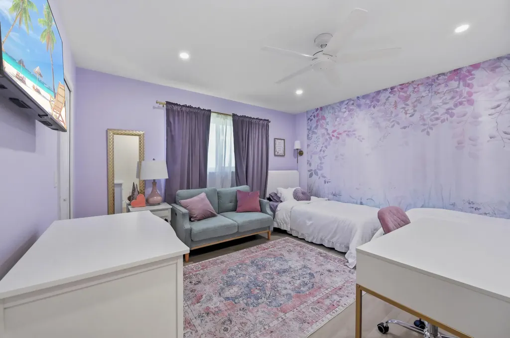 511 SE 9th Avenue Pompano Beach FL 33060