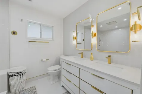 511 SE 9th Avenue Pompano Beach FL 33060