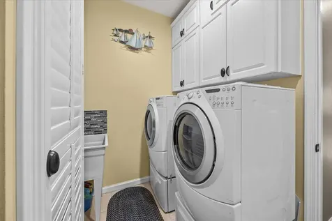 482 NW Blue Lake Drive Port St Lucie FL 34986