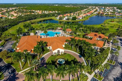 482 NW Blue Lake Drive Port St Lucie FL 34986