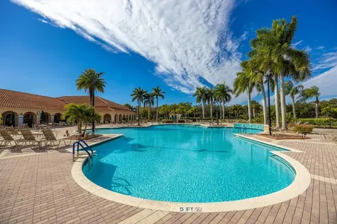 482 NW Blue Lake Drive Port St Lucie FL 34986