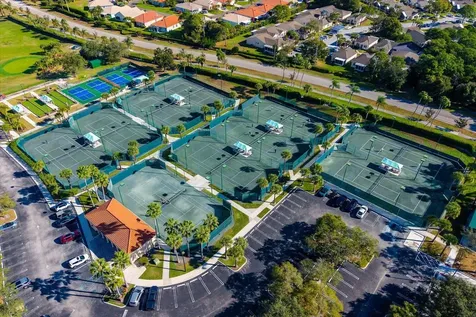 482 NW Blue Lake Drive Port St Lucie FL 34986