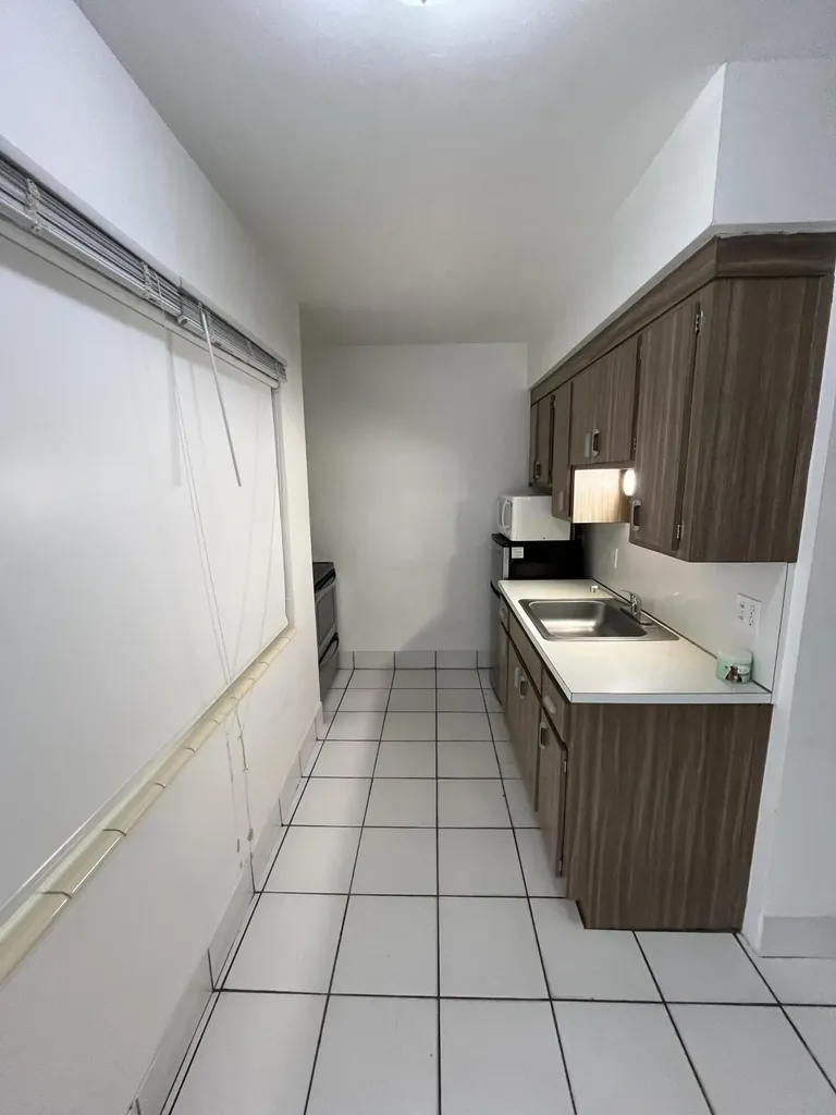 3132 SW 25th Street Miami FL 33133