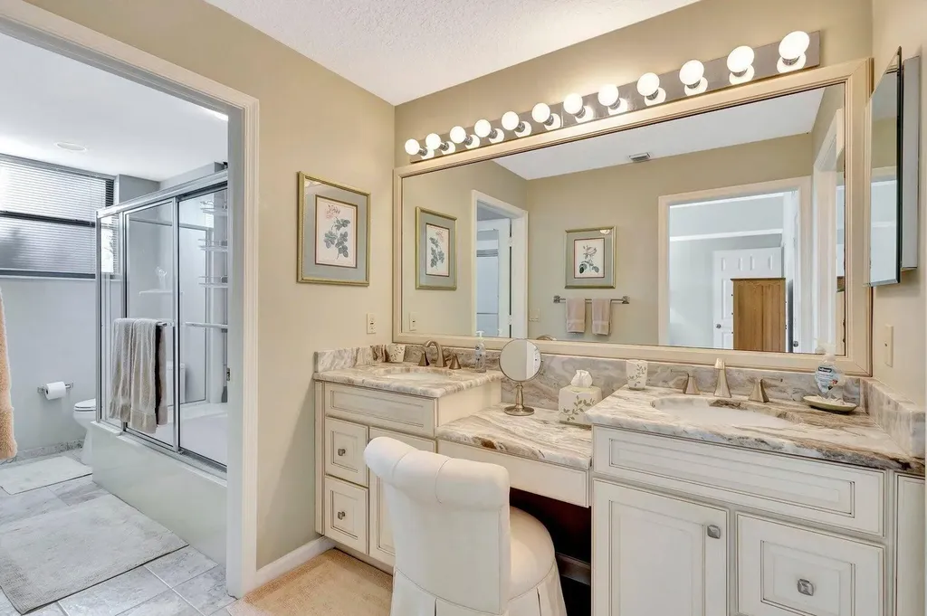 16050 W Bay Drive Jupiter FL 33477