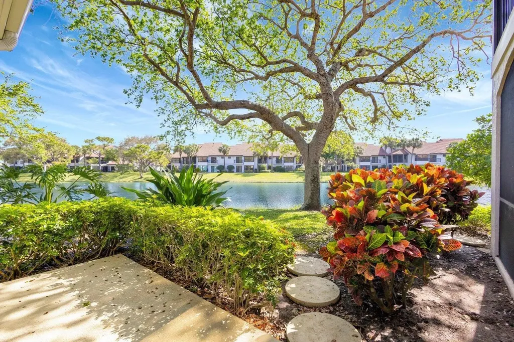 16050 W Bay Drive Jupiter FL 33477