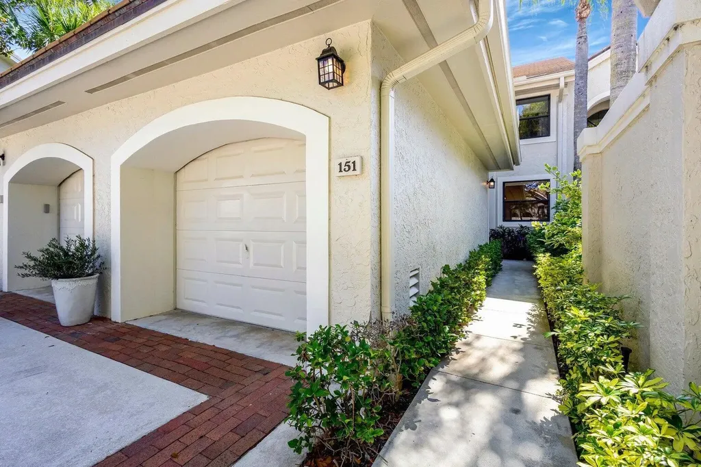 16050 W Bay Drive Jupiter FL 33477