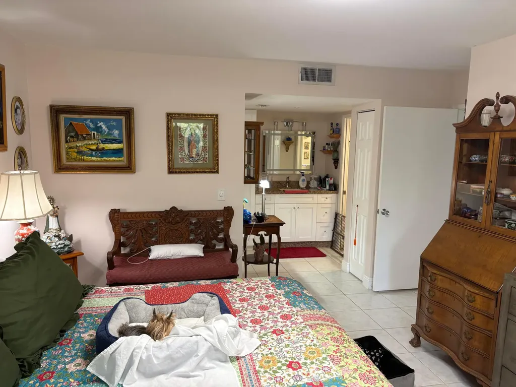 800 SW 142nd Pembroke Pines FL 33027