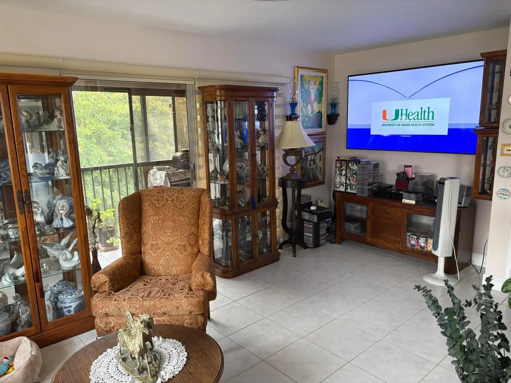 800 SW 142nd Pembroke Pines FL 33027