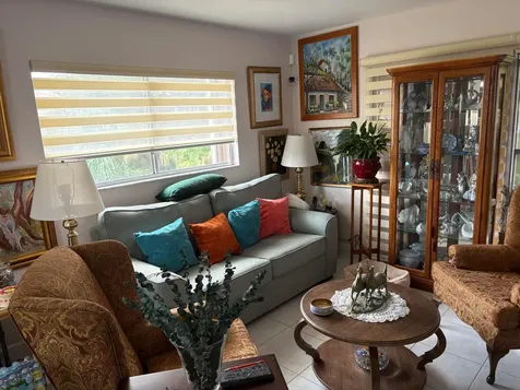 800 SW 142nd Pembroke Pines FL 33027