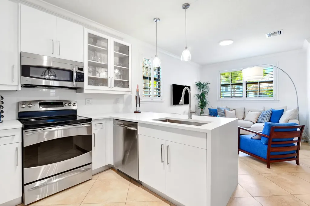 861 S Ocean Boulevard Pompano Beach FL 33062