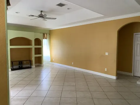 180 SW Oakridge Drive Port St Lucie FL 34984