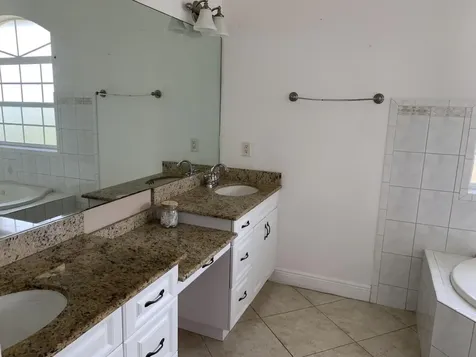 180 SW Oakridge Drive Port St Lucie FL 34984