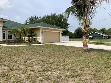 180 SW Oakridge Drive Port St Lucie FL 34984