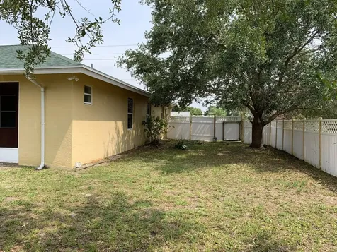 180 SW Oakridge Drive Port St Lucie FL 34984