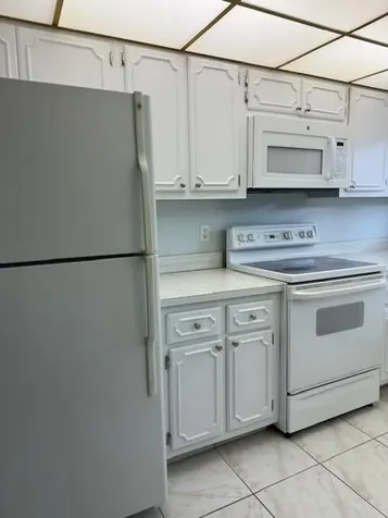 2018 S Federal Highway Boynton Beach FL 33435