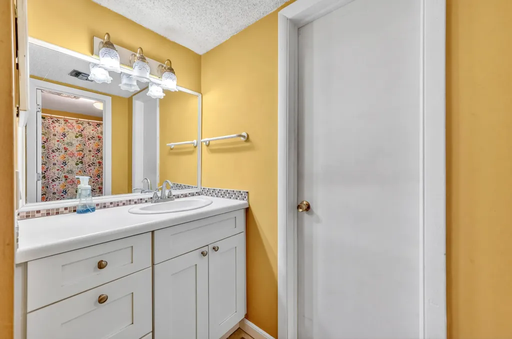 430 Commodore Drive Plantation FL 33325